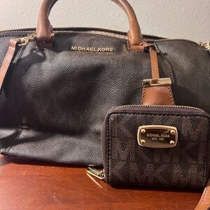 Micheal Kors handbag/wallet